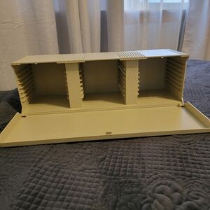 Vintage CASE LOGIC 30 CD Hard Plastic Storage Rack w/Door Wall Mountable▪︎NICE